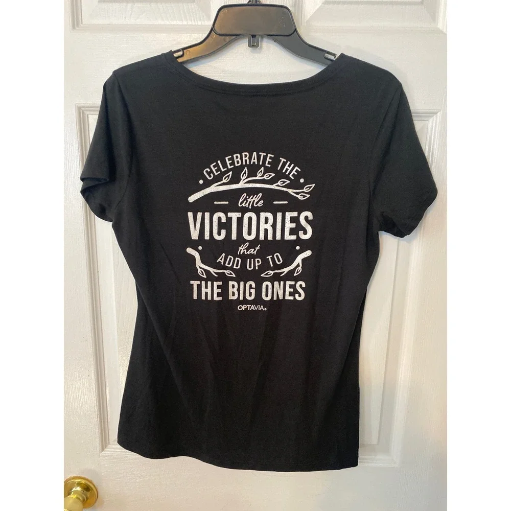 District Optavia Convention 23 Black V-Neck Graphic T-Shirt Medium